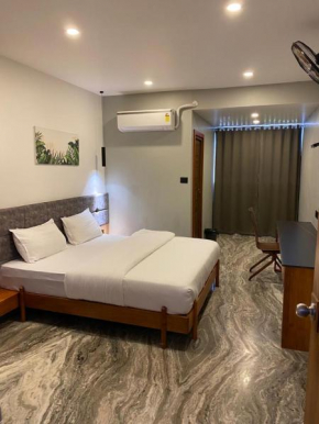 Luxe Inn